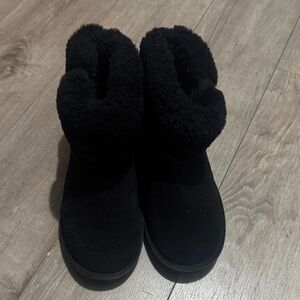 BearPaw Black Ankle Boots